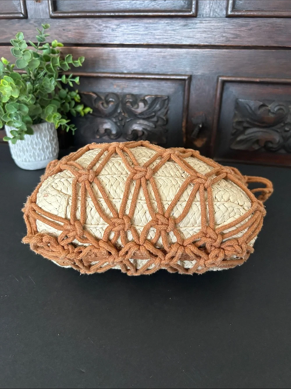 Universal Thread Beige Straw Crossbody with Tan Macramé Overlay